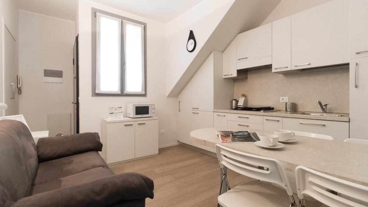 Italianway - Bligny 19 Flat Apartment มิลาน ภายนอก รูปภาพ