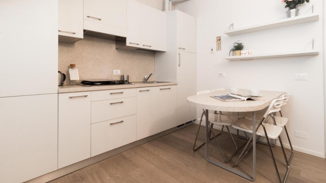 Italianway - Bligny 19 Flat Apartment มิลาน ภายนอก รูปภาพ